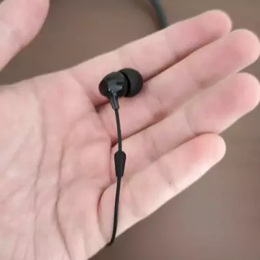 Наушники Sony WI-C400 в прекрасном состоянии