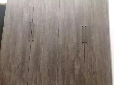sotiladi yengi shkaf va kamot