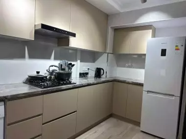 Сдаю новый евролюкс 3/3/4 Ц-1 метроХ.Алимжана