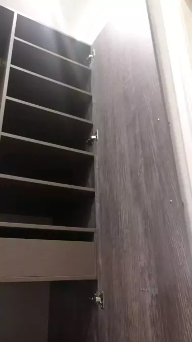 sotiladi yengi shkaf va kamot