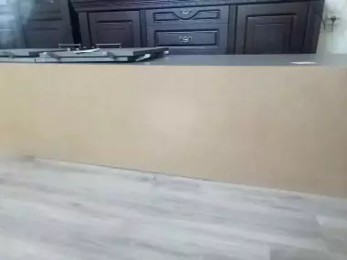 sotiladi yengi shkaf va kamot