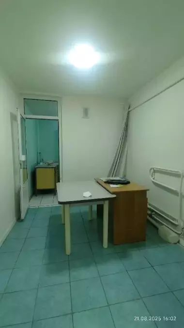 Продается коммерческое помещение на улице Лутфий, бывшая стоматология, 108 м², 1