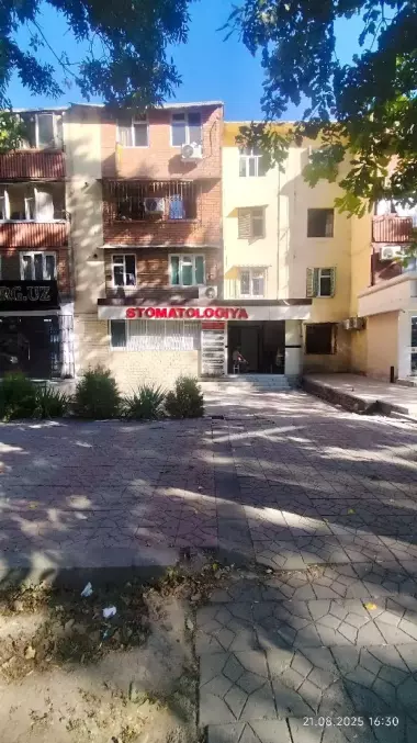 Продается коммерческое помещение на улице Лутфий, бывшая стоматология, 108 м², 1