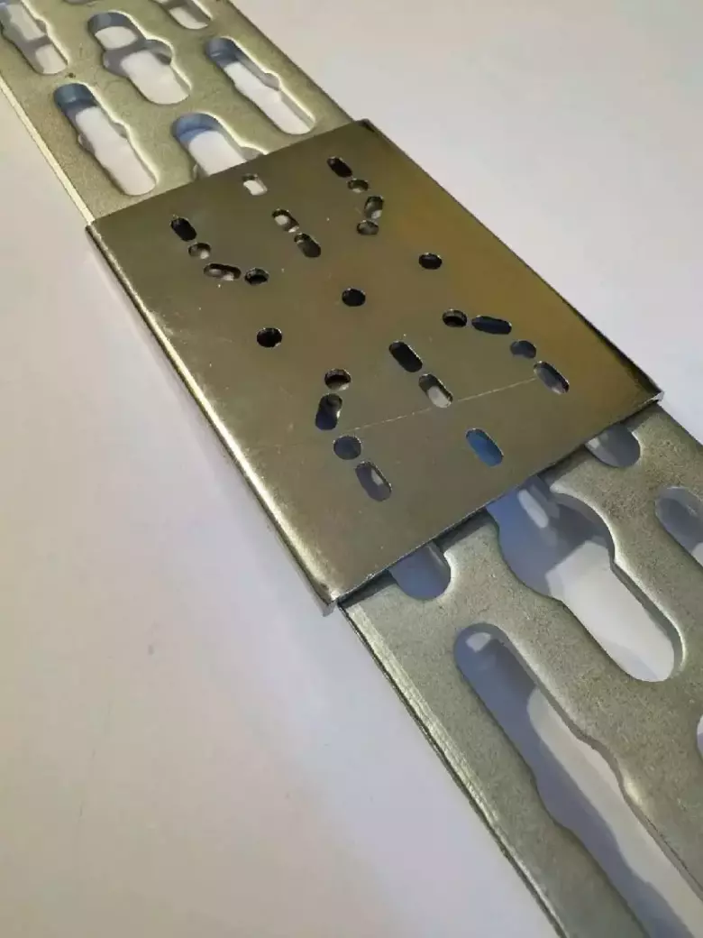 Sotiladi: Perforatsiyali metall profil (montaj uchun)