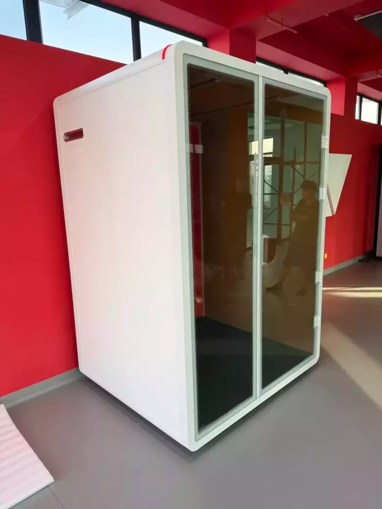 Кабина для переговоров и звонков | Звукоизоляция, USB, вентиляция
