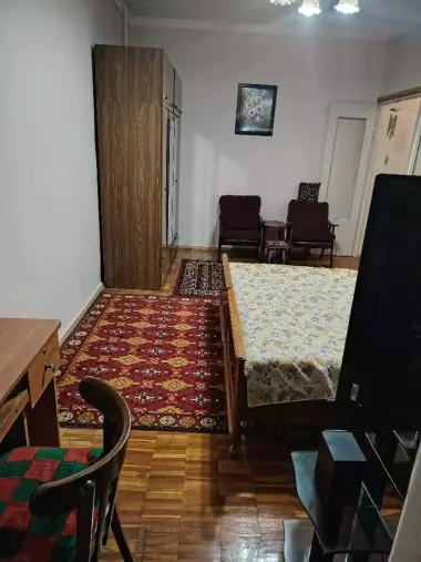 Сдаю одно комнатную квартиру