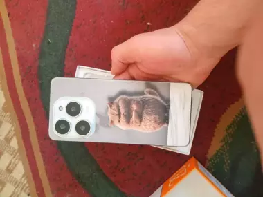 TECHNO SPARK 20 PRO 8+8/256 narxi 120$