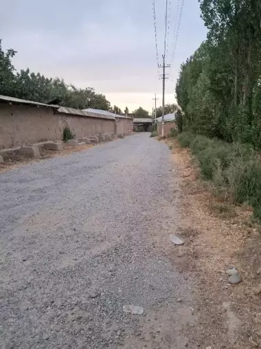 Uy sotiladi 15sotih