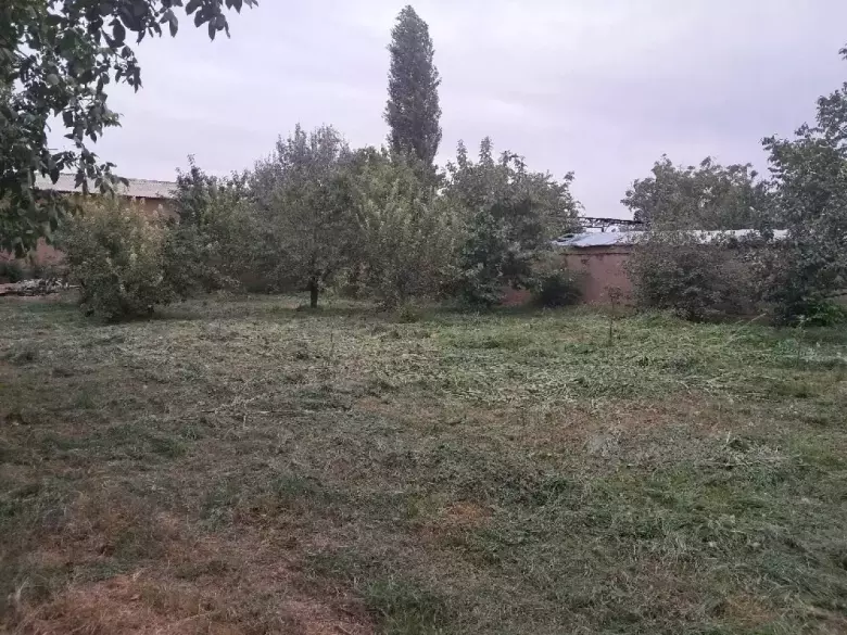 Uy sotiladi 15sotih