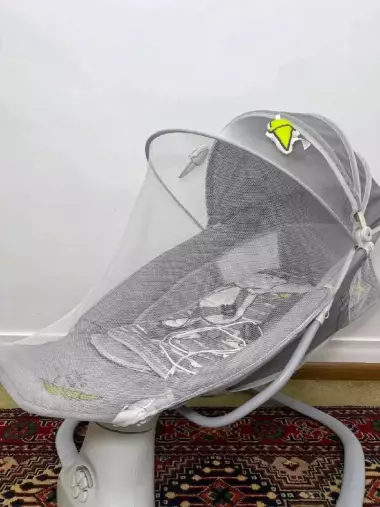 люлька для детей электрическая четвёртого года новая но не с биркой