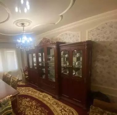 тансикбаев -3 ,3 комнатная квартира