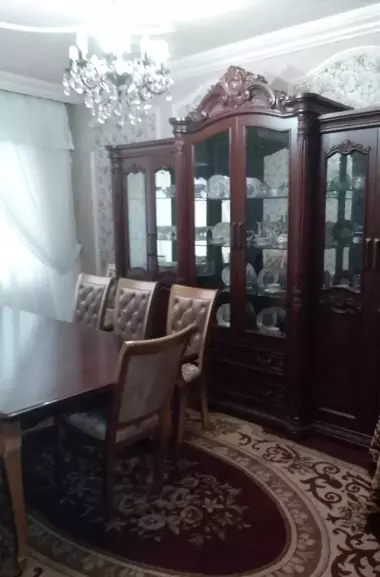 тансикбаев -3 ,3 комнатная квартира