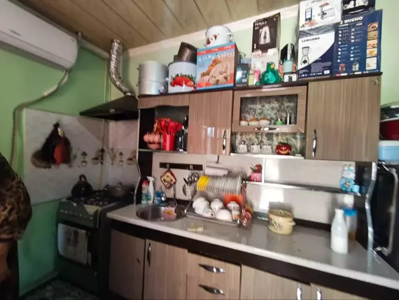 Продается участок дом в Янгиюле 1.8 соток