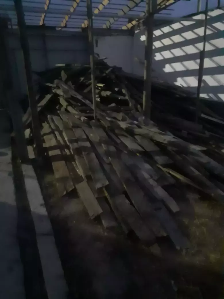 Срочно утин еки чёрный сотилади.