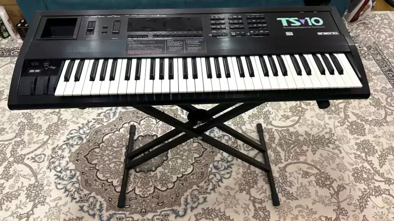 Продаётся клавиш insonic ts10