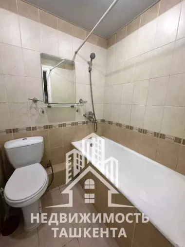Продаётся 1-комнатная квартира у метро Туркестан