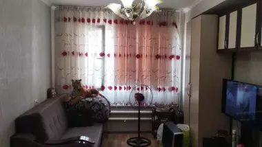 Продаётся 1-комн. квартира в Яшнабаде срочно