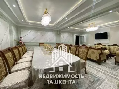Продаётся 4-комнатная квартира в Медгородке