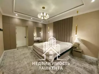 Продаётся 4-комнатная квартира в Медгородке