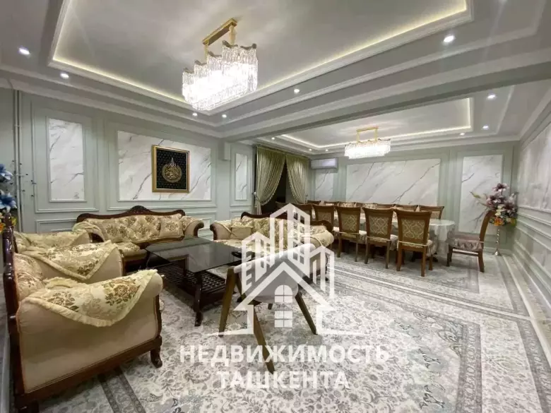 Продаётся 4-комнатная квартира в Медгородке