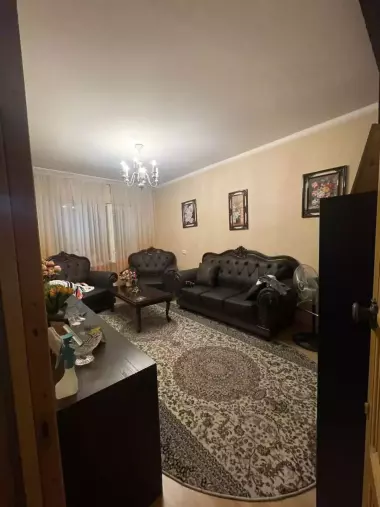 Продаётся 3-комнатная квартира в Юнусабаде (5-й квартал).
