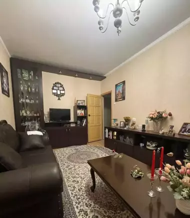 Продаётся 3-комнатная квартира в Юнусабаде (5-й квартал).