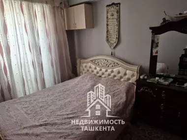Продаётся 4-комнатная квартира в Мирабадском районе
