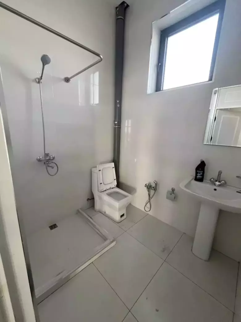 Сдаётся помещения под офис 4 уровневый + подвал на Проспект Кипчик Ханабад 1 линия‼️