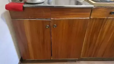 Oshxona mebeli sotiladi