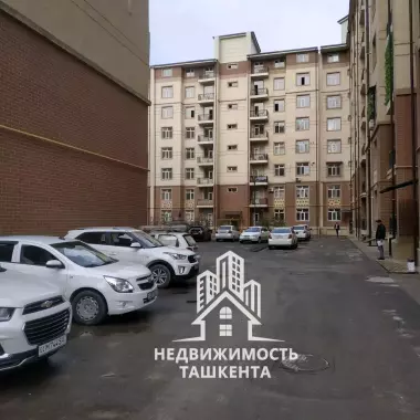 Продаётся Коробка в Яшнабадском районе