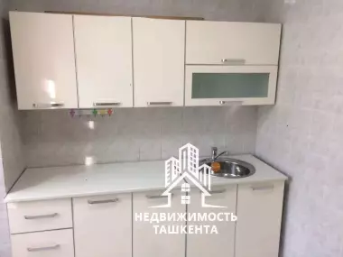 Продаётся 3-комнатная квартира на Ойбеке