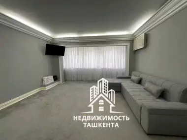 Продаётся 3-комнатная квартира на Ойбеке