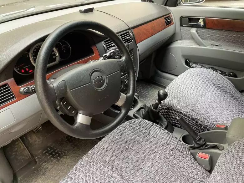 Продается своя Chevrolet Gentra (2 поз). Пробег 14 000 тысяч км. Реальный!