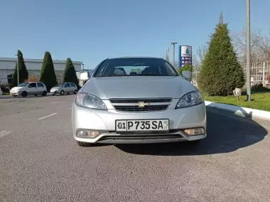 Продается своя Chevrolet Gentra (2 поз). Пробег 14 000 тысяч км. Реальный!