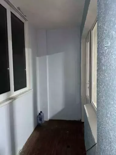 Продам квартиру 2/5/5 метроБуюк ипак йули Художников