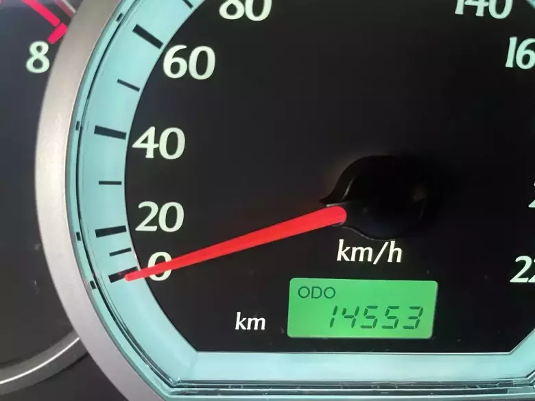 Продается своя Chevrolet Gentra (2 поз). Пробег 14 000 тысяч км. Реальный!