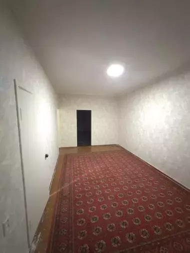 Продам квартиру 2/5/5 метроБуюк ипак йули Художников