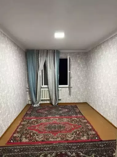 Продам квартиру 2/5/5 метроБуюк ипак йули Художников