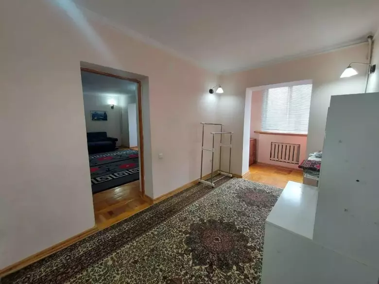 Продам квартиру 2/3/4 Себзар метроГ.Гуляма кирпич