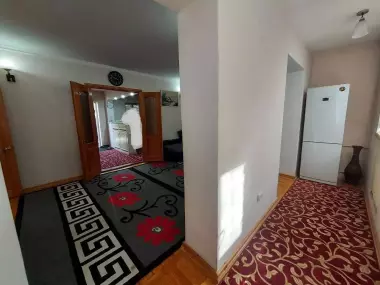 Продам квартиру 2/3/4 Себзар метроГ.Гуляма кирпич