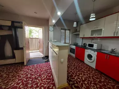 Продам квартиру 2/3/4 Себзар метроГ.Гуляма кирпич