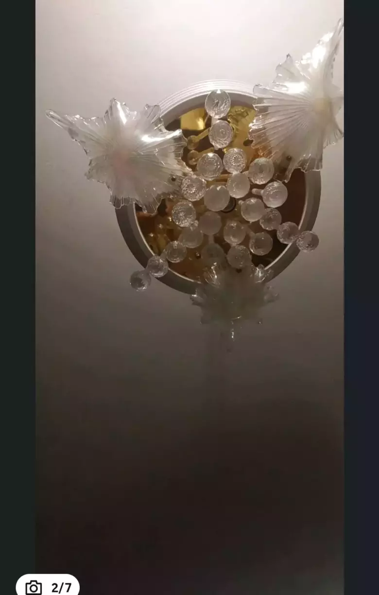 Люстры,бра,плофоны б/у.