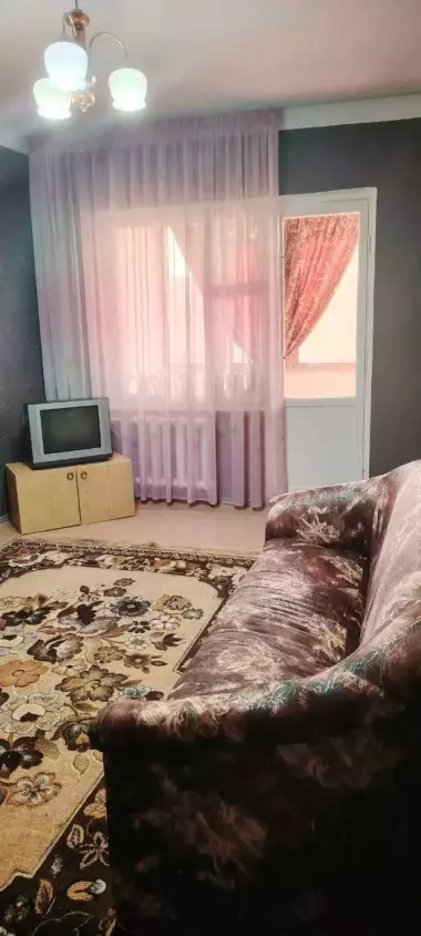 Шайхантахурский район Караташ 2-комнатная 4-этаж 5-этажного дома