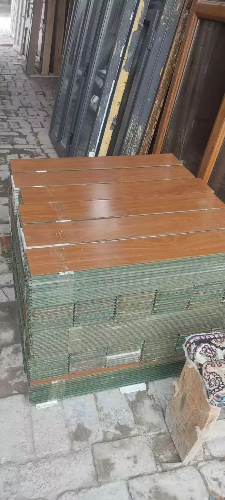 куплю б/у ламинаты и таркеты