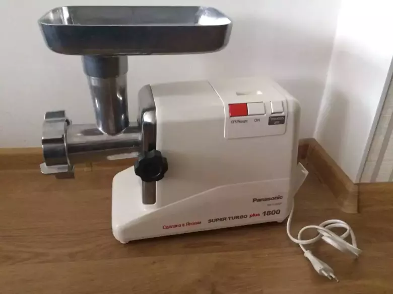Электромясорубка National (Panasonic) MK G50- NR, Made in Japan.