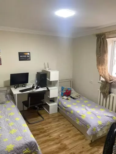 продается дом в Мирабадский районе