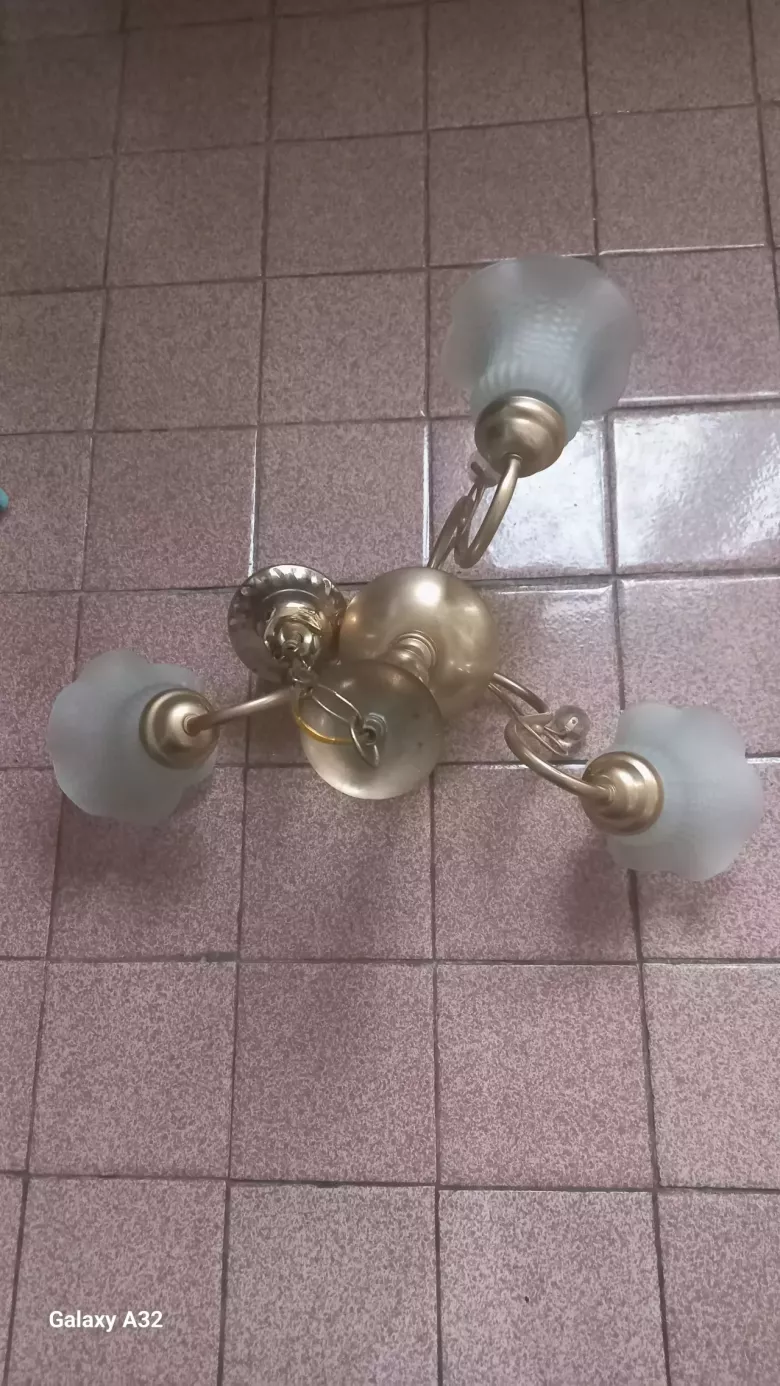 люстра ,бра,плафоны