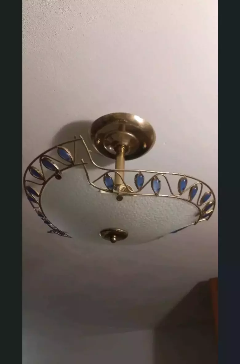 люстра ,бра,плафоны