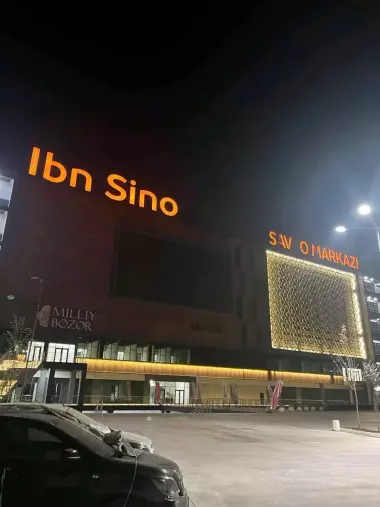 Doʻkon sotiladi Ibn Sino savdo markazida