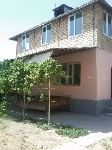 11 соток с Большим домом 2 этажа 255 кв.метра